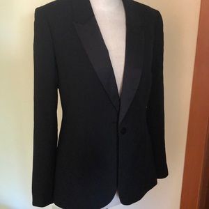Beautiful satin trim NEW blazer